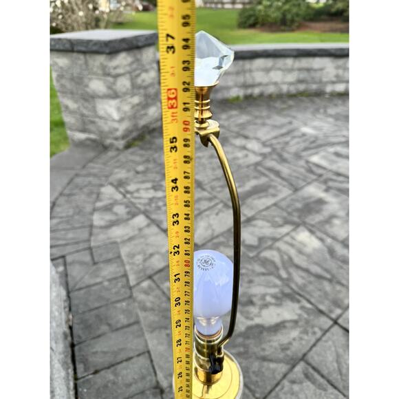 Vintage MCM Hollywood Regency Clear Cut Crystal Glass Brass Table Lamp 37” Tall - Picture 15 of 15